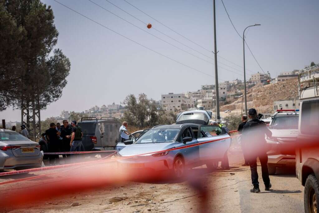 זירת הפיגוע בו נרצחה בת שבע נגרי הי"ד. | חיים גולדברג - פלאש 90