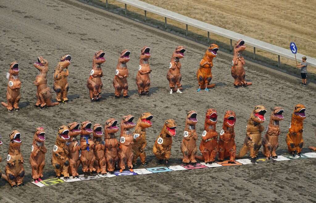 מירוץ "אליפות העולם לטי-רקס", במדינת וושינגטון שבארה"ב. | Lindsey Wasson, AP