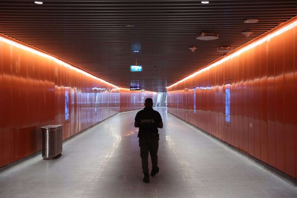 תחנה במערך הרכבת הקלה בגוש דן. | EPA