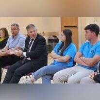 שר החינוך יואב קיש עם נציגי מועצת התלמידים הארצית. | דוברות מועצת התלמידים והנוער הארצית