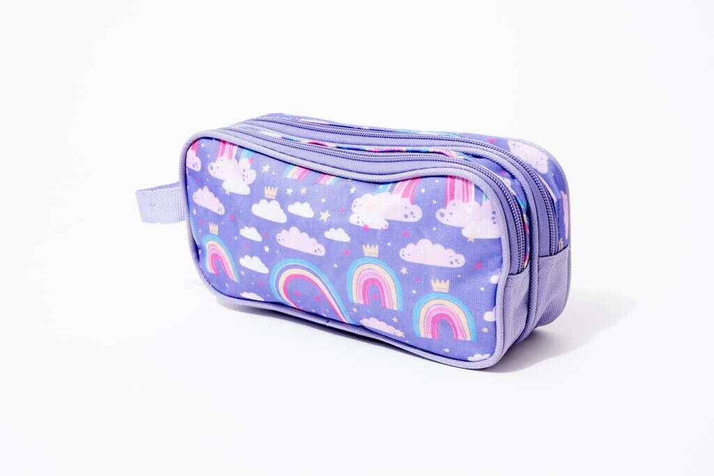 קלמר שני תאים קשת בענן.  מחיר: 15.90 שקלים. | יוגב אזוגי