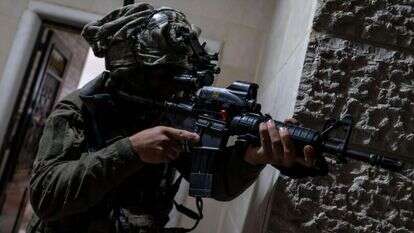 כוחות צה"ל ממפים את בתיהם של המחבלים מחברון שרצחו את בת שבע ניגרי הי"ד. | דובר צה"ל