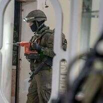 כוחות צה"ל ממפים את בתיהם של המחבלים מחברון שרצחו את בת שבע ניגרי הי"ד. | דובר צה"ל