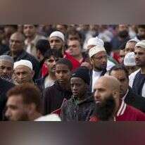 מוסלמים בלונדון. | Matt Dunham, AP