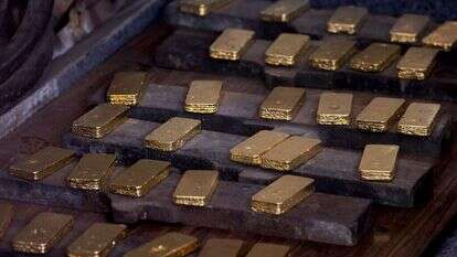 מטילי זהב, אילוסטרציה. | EPA/NARENDRA SHRESTHA