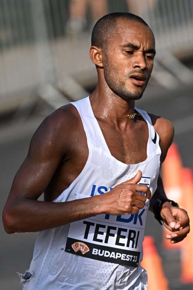 מארו טפרי במרתון בהונגריה. | Attila KISBENEDEK / AFP