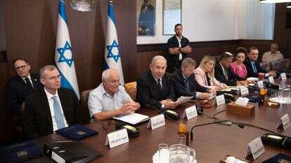 ישיבת הממשלה היום. | שריה דיאמונט פלאש 90