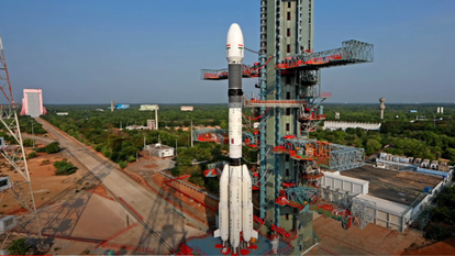 משגר הלוויינים התלת שלבים ההודי -GSLV. | מסך מיוטיוב