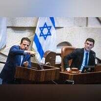 איימן עודה נואם מעל בימת הכנסת, ארכיון. | אוליבר פיטוסי, פלאש 90 איימן עודה נואם מעל בימת הכנסת, ארכיון. | אוליבר פיטוסי, פלאש 90