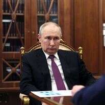 הכריזה על רוסיה כ"בעלת ברית אסטרטגית". | EPA הכריזה על רוסיה כ"בעלת ברית אסטרטגית". | EPA