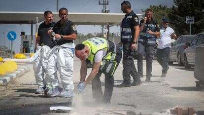 זירת פיגוע הדריסה במחסום מכבים, ביום חמישי. | ג'מאל עוואד - פלאש 90