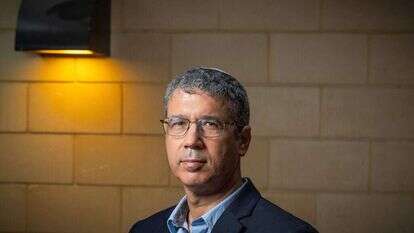 הרב חיים נבון. | יונתן זינדל