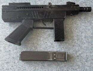 הנשק בו נעשה שימוש לביצוע פיגוע הירי. | דוברות שב"כ