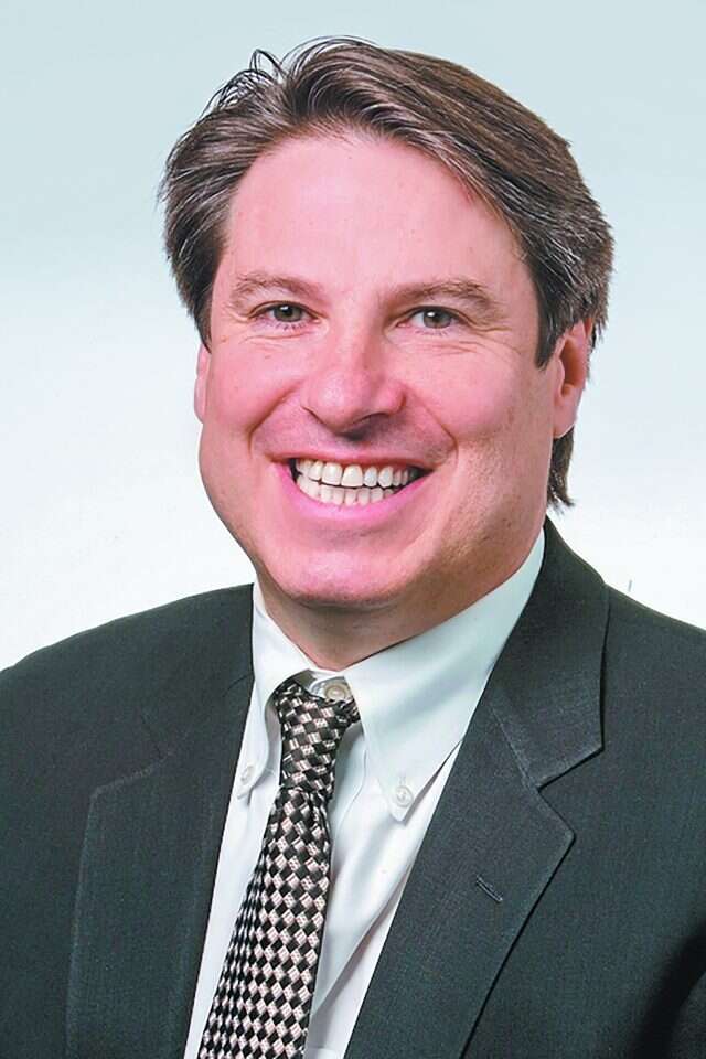 ג'ון מקלוקלין. | יח"צ