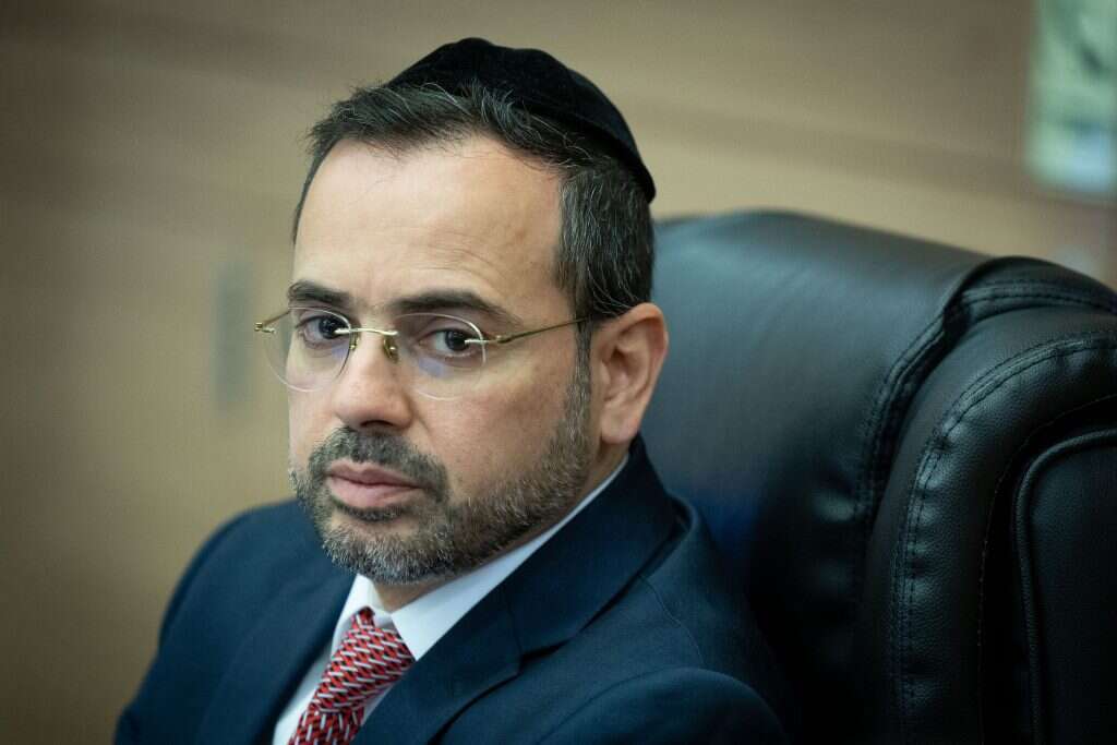 אוריאל בוסו. | יונתן זינדל פלאש 90