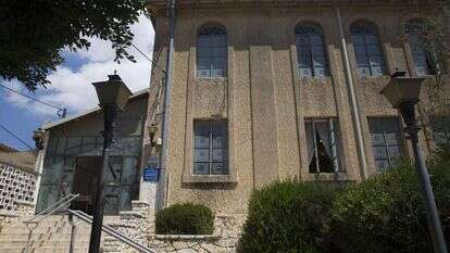 בית כנסת בעיר גדרה. | נתי שוחט, פלאש 90