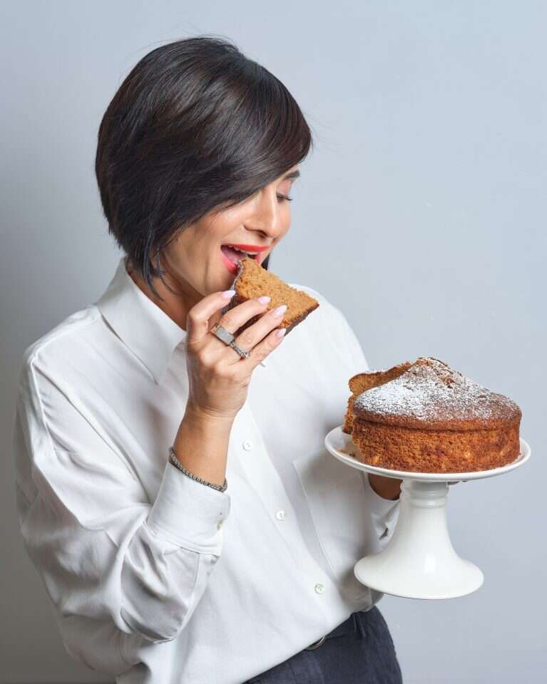 עוגת דבש - מימי נאמן שייך. | גיל אבירם