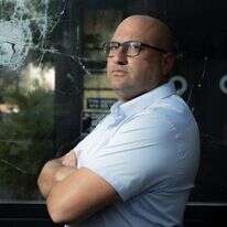 יונתן יעקובוביץ'. | אריק מרמור