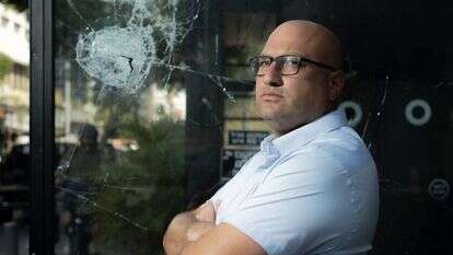 יונתן יעקובוביץ'. | אריק מרמור