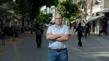 יונתן יעקובוביץ' בתל אביב. | אריק מרמור, פלאש 90