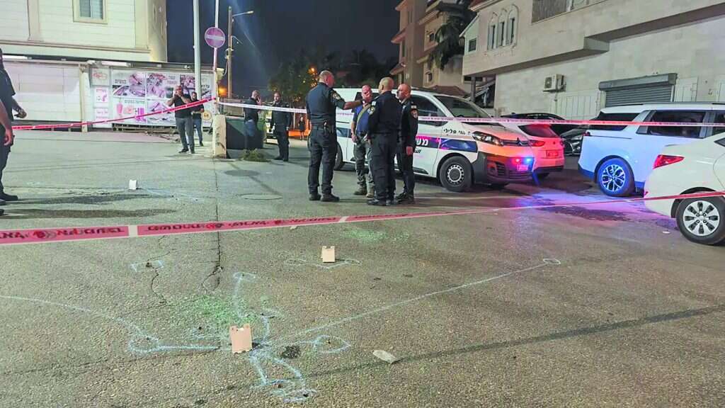 המשטרה טועה בפרשנות. זירת הרצח של מנכ"ל עיריית טירה, בחודש שעבר. צילים: דוברות המשטרה