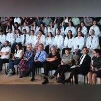 טקס "הענקת החלוק הלבן" לבוגרי בית הספר לרפואה באוניברסיטת אריאל. | אוניברסיטת אריאל