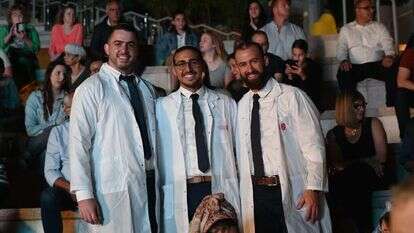 טקס "הענקת החלוק הלבן" לבוגרי בית הספר לרפואה באוניברסיטת אריאל. | אוניברסיטת אריאל