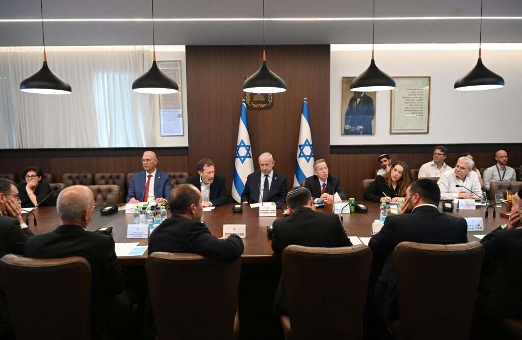 ועדת השרים ליוקר המחיה. | חיים צח / לע"מ