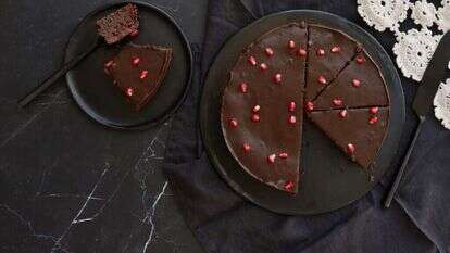 עוגת שכבות מדוביק. | אפרת ליכטנשטט