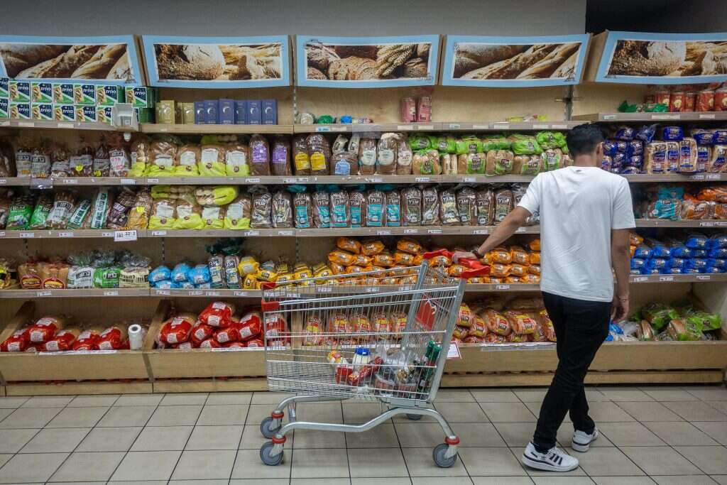 סופר ישראלי, אילוסטרציה. | יונתן זינדל, פלאש 90