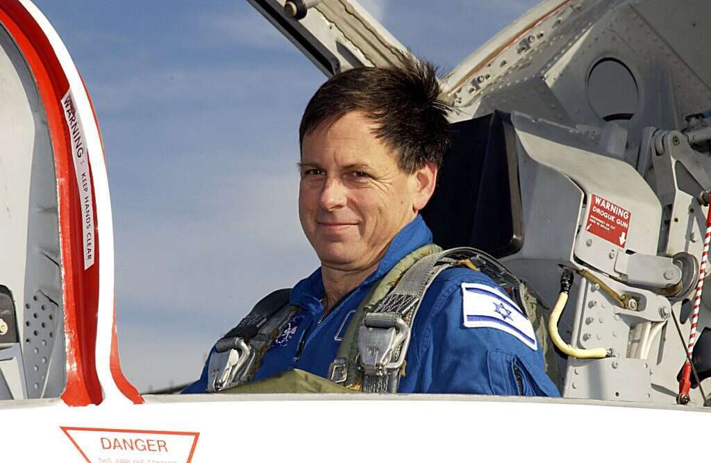 החניך יצא בשלום מההתרסקות. אילן רמון ז"ל. | גטי אימג'ס החניך יצא בשלום מההתרסקות. אילן רמון ז"ל. | גטי אימג'ס