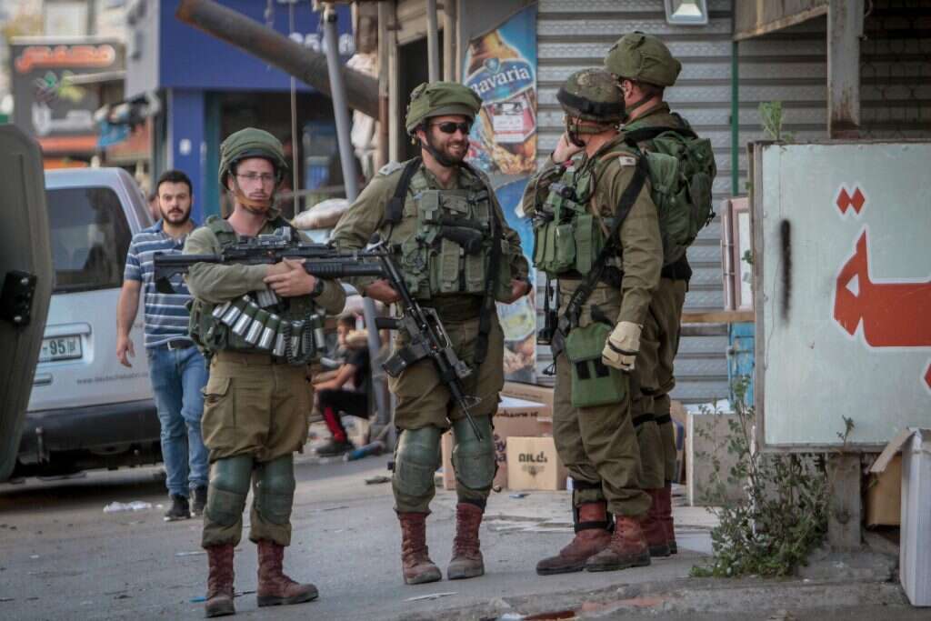 כוח חיילי מילואים בפעילות מבצעית בחווארה. | נאסר אישתייה, פלאש 90