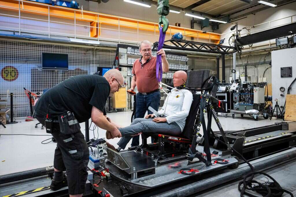 בובת ריסוק נשית. | Jonathan NACKSTRAND / AFP