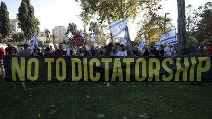 הפגנה נגד הממשלה בזמן ביקור נתניהו בארה"ב. | EPA
