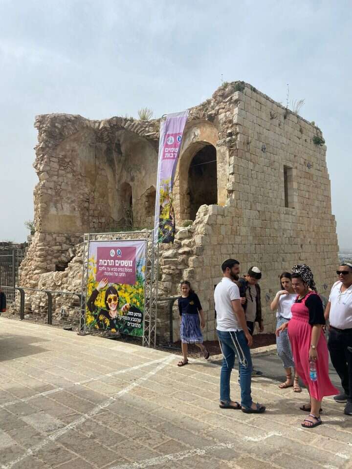 גן לאומי מגדל צדק. דינה רוזנטל