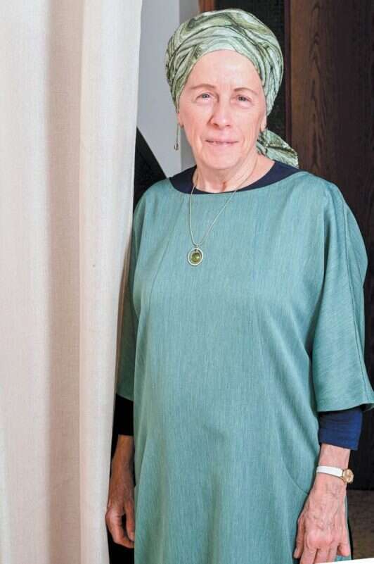 "גולדה אמרה: לא, זה לא הזמן עכשיו להתיישב ליד שכם. ואני הזכרתי לה שכשהיא באה לארץ היה קשה יותר". דבורה ארציאל, היום. | יוסי זליגר