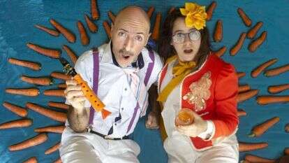 הצגת "מיץ גזר" בפסטיבל עכו לתאטרון אחר. | אורי יורמן ומייפל