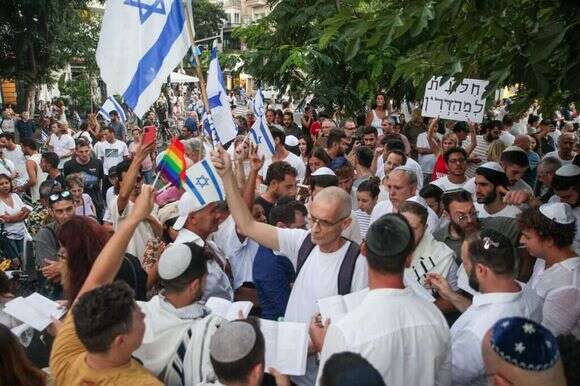 תפילת יום כיפור בכיכר דיזנגוף בתל אביב | איתי רון, פלאש 90 תפילת יום כיפור בכיכר דיזנגוף בתל אביב | איתי רון, פלאש 90