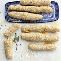 בייגלה ירושלמי ממולא בגבינות וזעתר. | אפרת ליכטנשטט