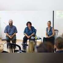 אדוה שכטמן־כץ, איילת רייטן והרב אלקנה שרלו. | לירון מולדובן