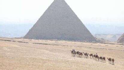 הפירמידה הגדולה של גיזה. | מוחמד אל-שאהד/סוכנות אנאדולו דרך Getty Images