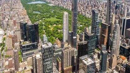 ניו יורק, מבט אווירי של סנטרל פארק ושורה של המיליארדרים. | סי טיילור קרוזרס/ Getty Images