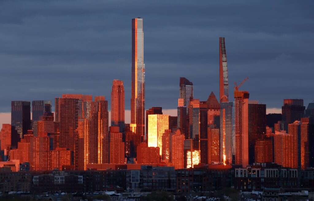 ג'רזי סיטי, מגדל סנטרל פארק ומגדל סטיינווי לאורך שורת המיליארדרים בניו יורק. | גארי הרשורן/Getty Images