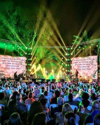 פסטיבל עין גב. | אלה דקר אזולאי פסטיבל עין גב. | אלה דקר אזולאי