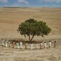 בתרונות רוחמה. מתוך התערוכה של שילת מזרחי. | שילת מזרחי