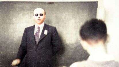 פרופ' יחזקאל קויפמן בבית הספר הריאלי בחיפה. | ביתמונה, אוסף בי"ס הריאלי פרופ' יחזקאל קויפמן בבית הספר הריאלי בחיפה. | ביתמונה, אוסף בי"ס הריאלי