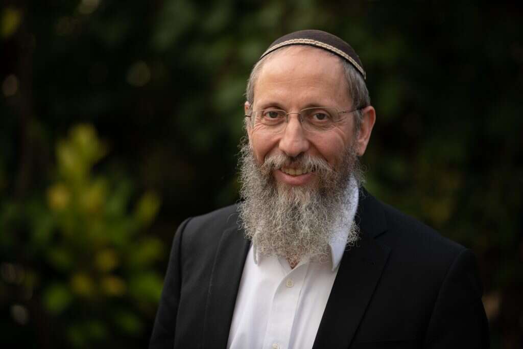 הרב יוסף צבי רימון. | שריה דיאמנט