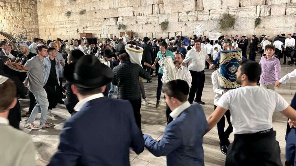 באדיבות הקרן למורשת הכותל המערבי