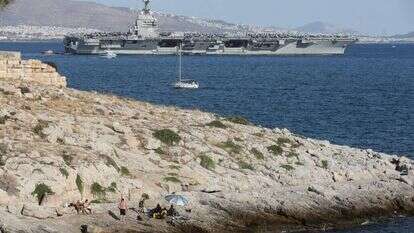 נושאת המטוסים הגדולה בעולם, USS ג'רלד פורד עוגנת בחופי יוון, נושאת המטוסים הגדולה בעולם, USS ג'רלד פורד עוגנת בחופי יוון, בדרכה לישראל.  ארכיון | AFP