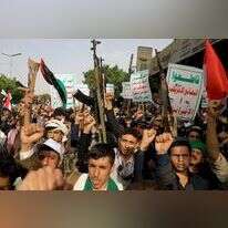 תימנים חוגגים את מתקפת חמאס, אתמול. | AFP תימנים חוגגים את מתקפת חמאס, אתמול. | AFP